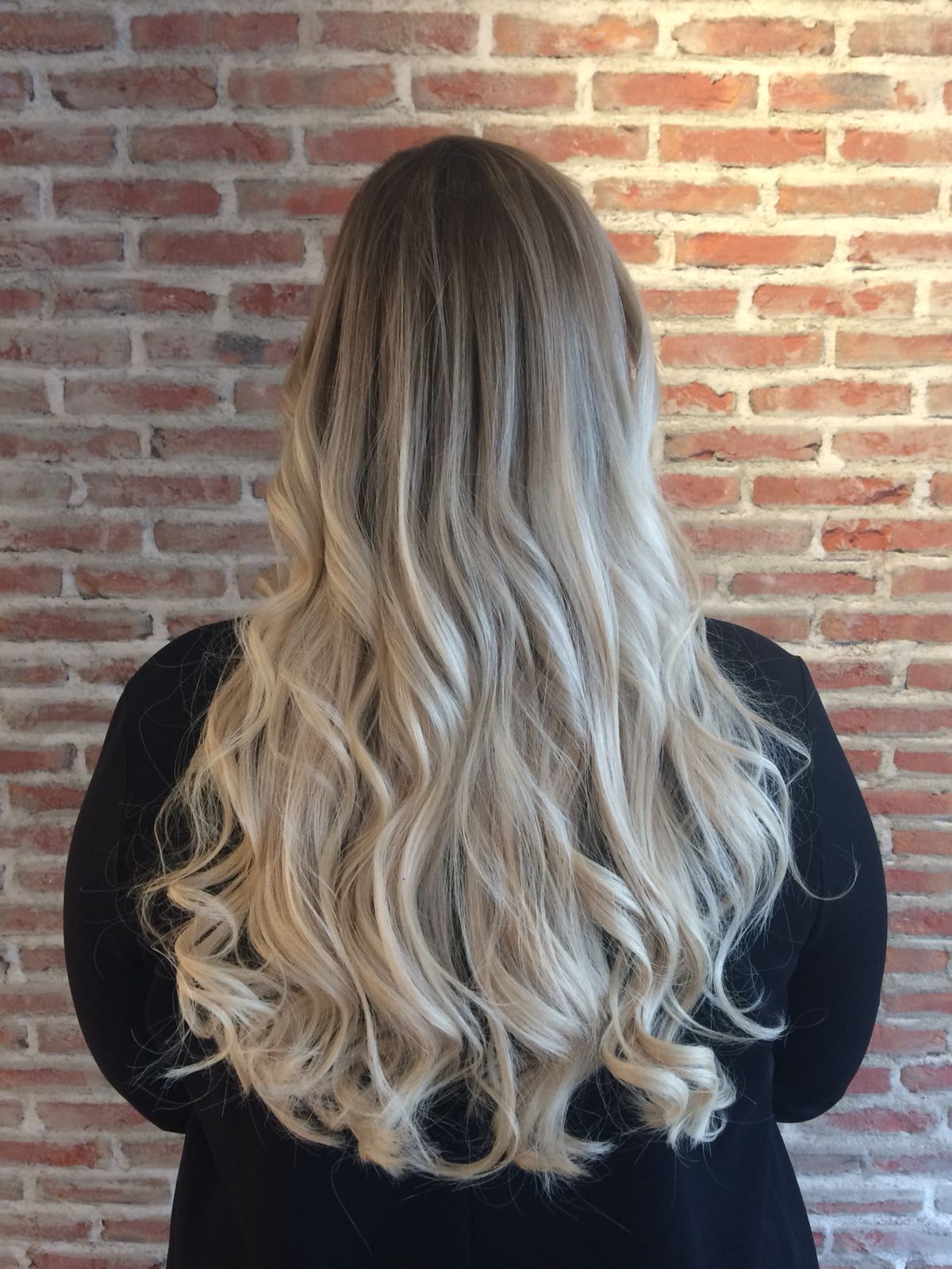 Hairextensions in termijnen betalen Beauty by Roos Hairextensions abonnement