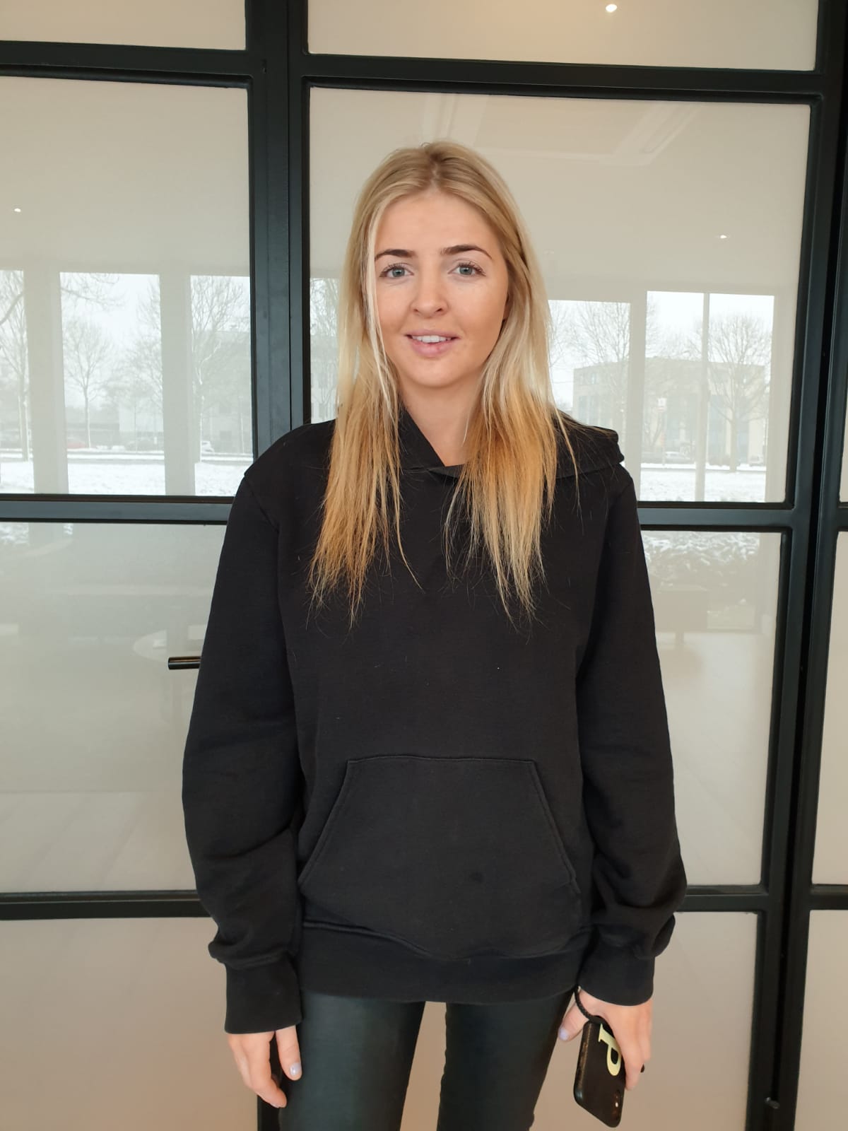 Lizzy Perridon met hairextensions van Beauty by Roos Lizzy Perridon met hairextensions van Beauty by Roos