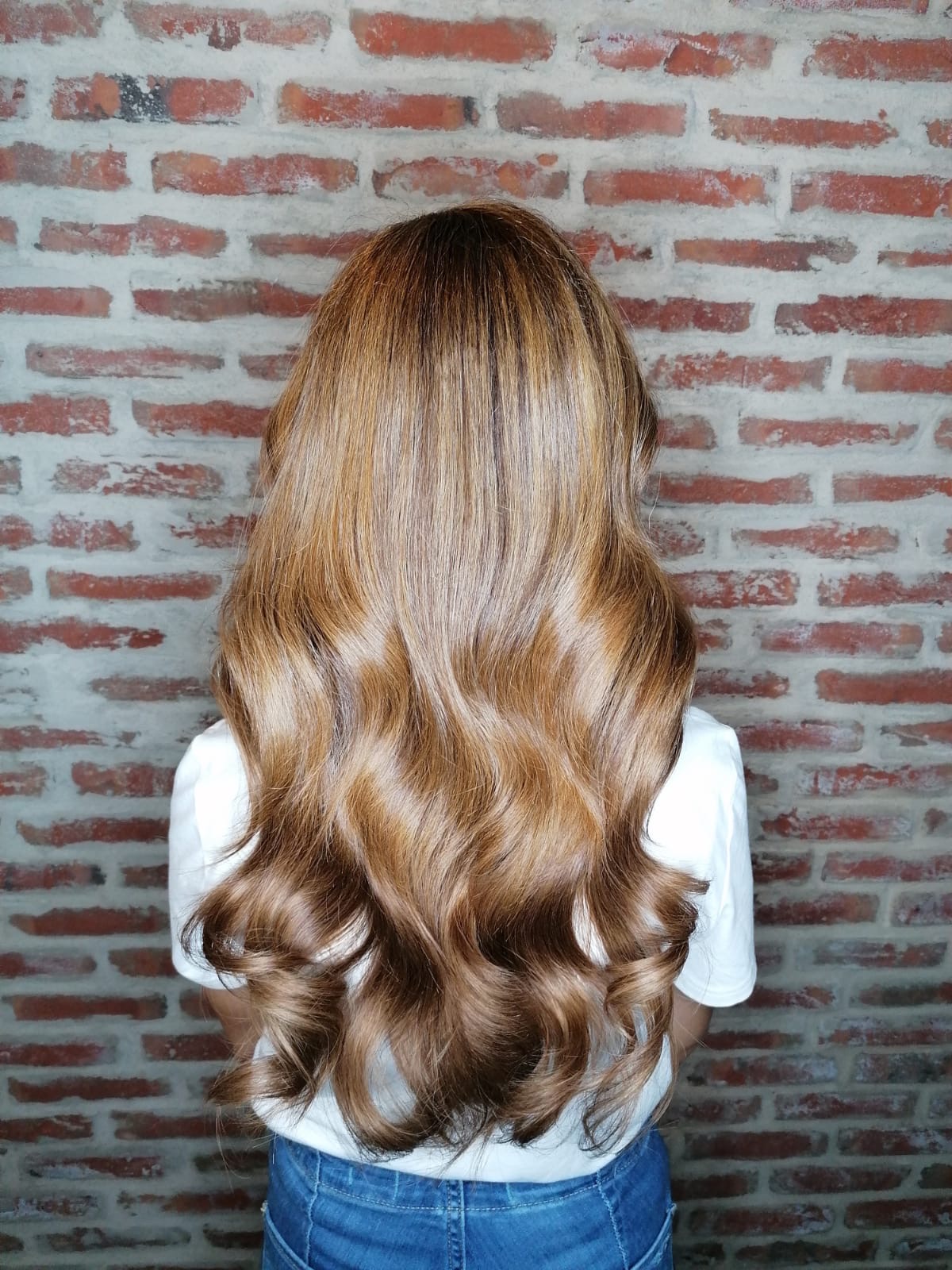 De beste hairextensions van Hairloxx Professional bij Beauty by Roos De beste hairextensions van Hairloxx Professional bij Beauty by Roos